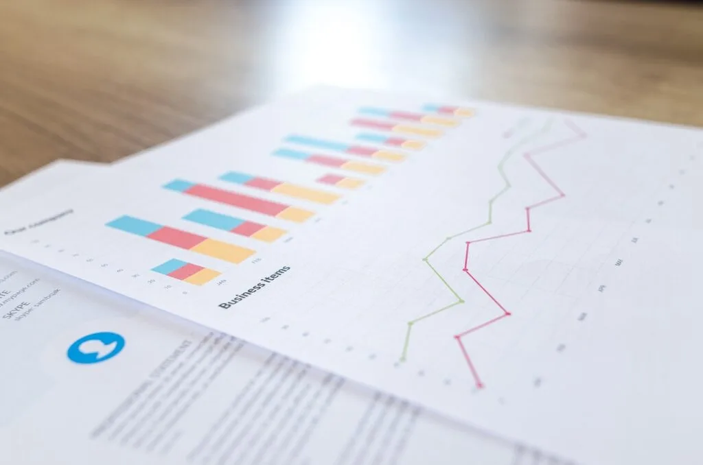 Get the edge in social media with our in-depth comparison of Hootsuite vs SocialOomph. Essential for savvy digital marketers.